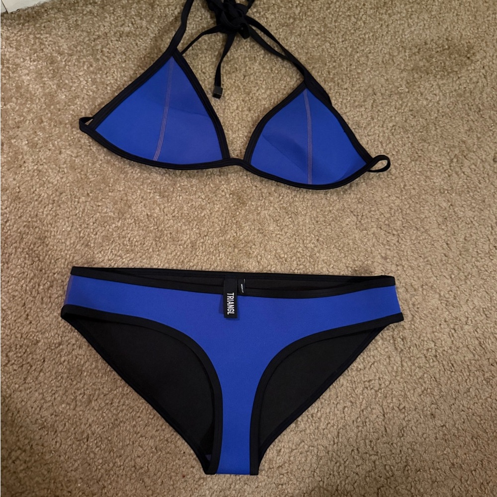 Triangl Swimwear Blue and Black Bikini sets